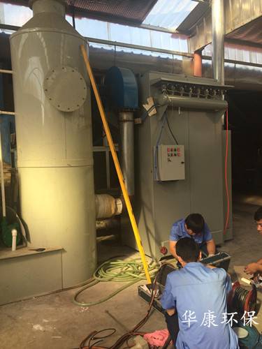 式脫硫除塵器正在接受環(huán)保局的檢測(cè)中